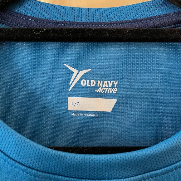 Men’s NEW Old Navy Active Shirt Sz. Lg. - Picture 5 of 5